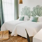 Hotel Mar Azul & Surf 3*