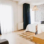 Mar Azul & Surf Hotel