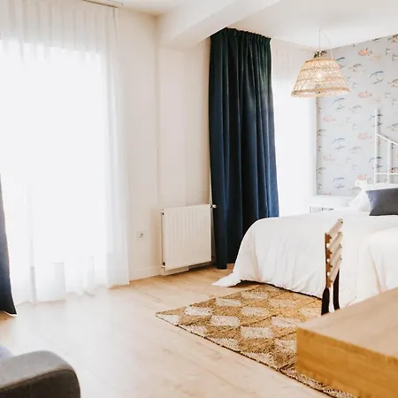 Mar Azul & Surf Hotel