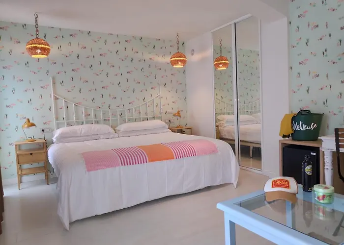 Mar Azul & Surf Suances