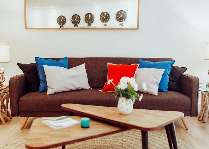 Mar Azul & Surf Suances