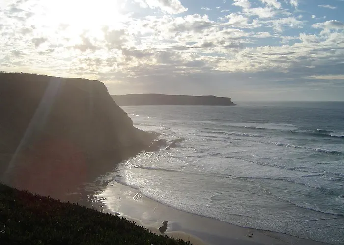 Mar Azul & Surf Hotel