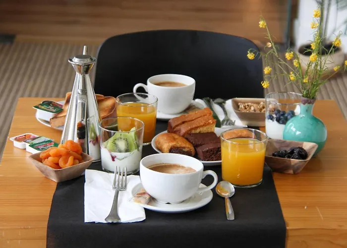 Mar Azul & Surf Suances