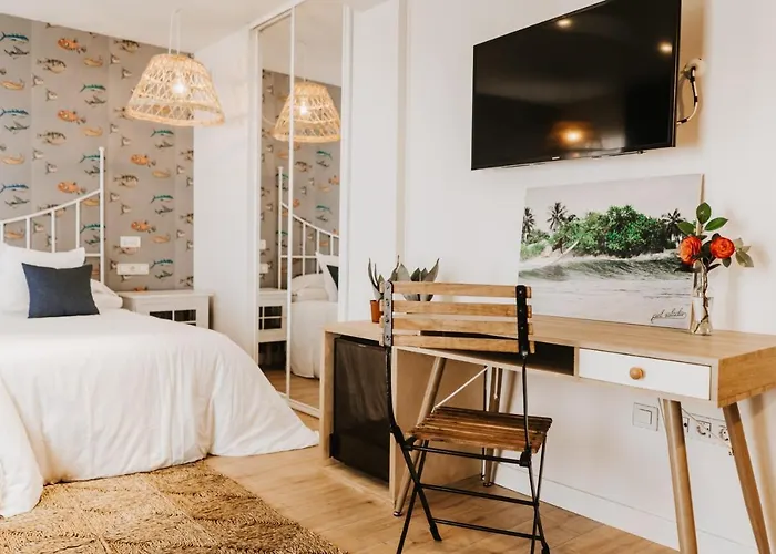 Hotel Mar Azul & Surf 3*